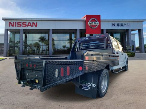 Used 2022 Ford F350 XL w/ Power Equipment Group image 6