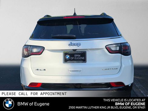 Used 2025 Jeep Compass Limited w/ Elite Group AWD/4WD image 4