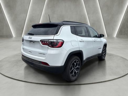 Used 2026 Jeep Compass Limited AWD/4WD image 7