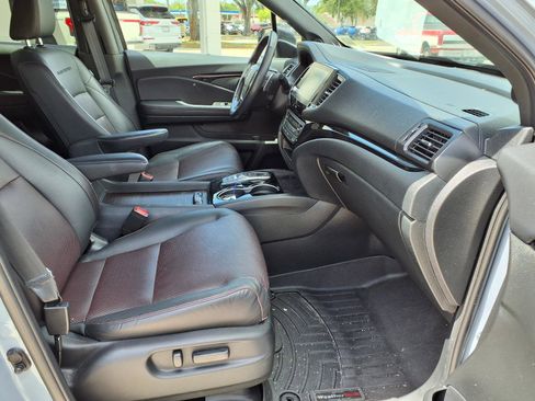 Used 2023 Honda Ridgeline Black Edition image 9