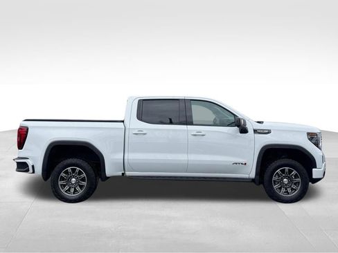Used 2024 GMC Sierra 1500 AT4 w/ AT4 Preferred Package image 4