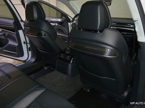 Used 2020 Audi S8 L w/ S8 Executive Package image 19