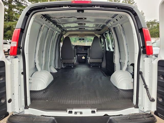 New 2026 GMC Savana 2500 w/ Driver Convenience Package RWD image 27