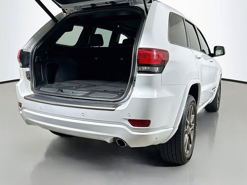 Used 2016 Jeep Grand Cherokee Limited 75th Anniversary AWD/4WD image 28