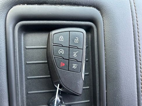 Used 2024 Chevrolet Tahoe High Country AWD/4WD image 42