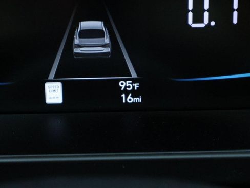 New 2025 Hyundai Elantra Sport image 30