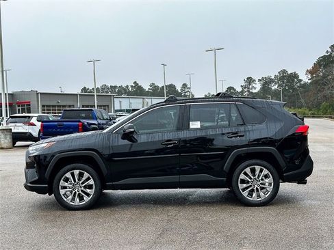 New 2025 Toyota RAV4 XLE Premium image 5