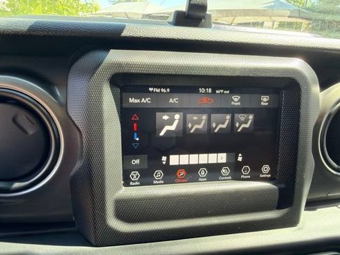Used 2023 Jeep Gladiator Sport w/ Trailer Tow Package AWD/4WD image 33