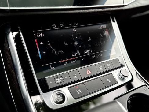 Used 2022 Audi Q7 3.0T Premium Plus AWD/4WD image 28