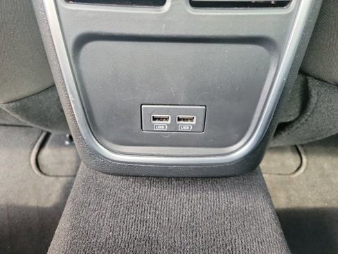 Used 2023 Dodge Charger SXT image 11