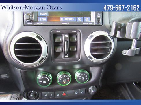 Used 2016 Jeep Wrangler Unlimited Rubicon AWD/4WD image 48