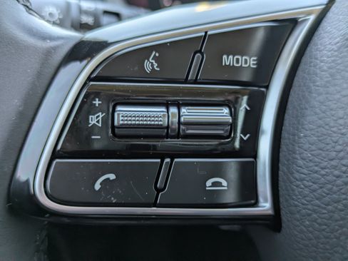 Certified 2023 Kia Seltos S image 30