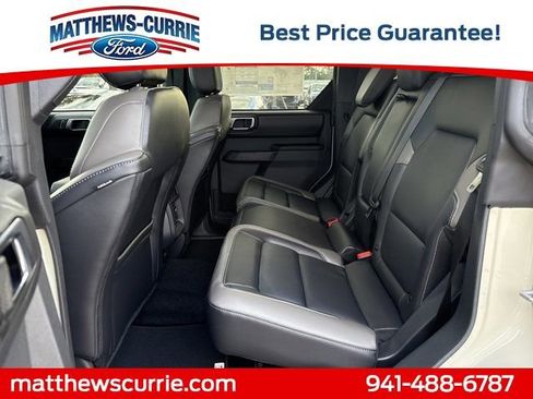 New 2025 Ford Bronco Outer Banks w/ Sasquatch Package image 12