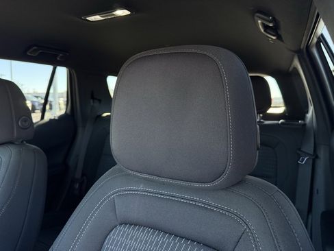 Used 2025 Chevrolet Equinox LT image 23