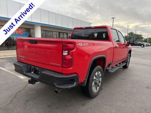Used 2024 Chevrolet Silverado 2500 Custom w/ Custom Value Package AWD/4WD image 4