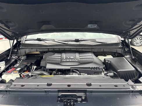 Used 2018 Nissan Titan Platinum Reserve w/ Platinum Utility Package AWD/4WD image 13