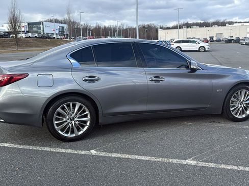 Used 2019 INFINITI Q50 Luxe image 5