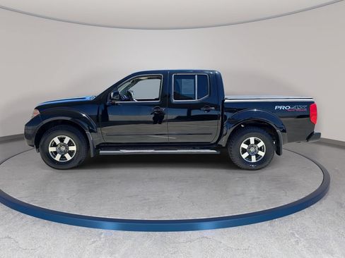 Used 2010 Nissan Frontier PRO-4X RWD image 9