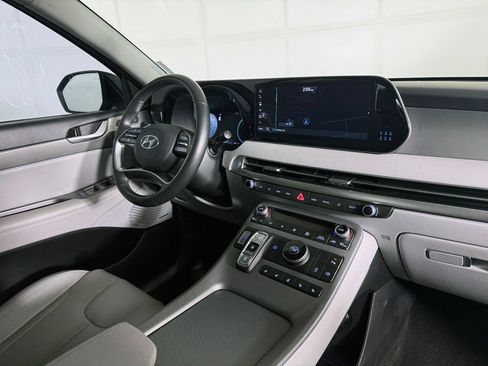Used 2024 Hyundai Palisade SEL FWD image 33