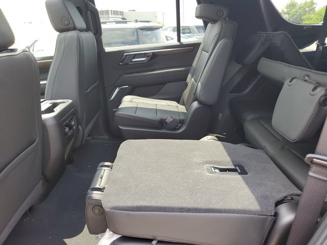 New 2026 Chevrolet Tahoe High Country w/ LPO, Illumination Package AWD/4WD image 13