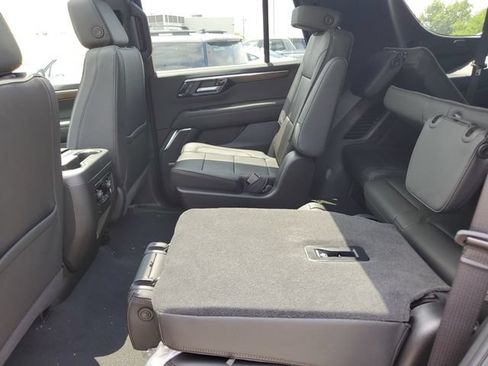 New 2026 Chevrolet Tahoe High Country w/ LPO, Illumination Package AWD/4WD image 13