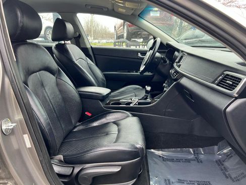 Used 2016 Kia Optima EX image 16