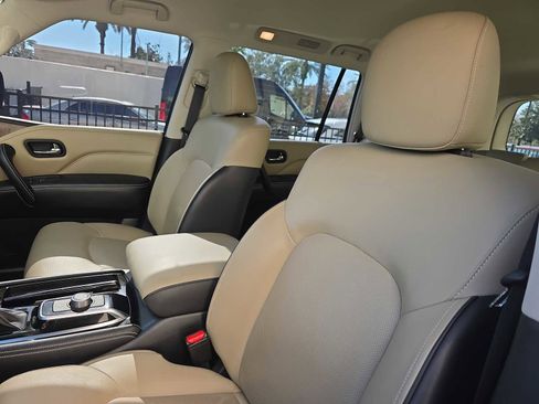 Certified 2024 INFINITI QX80 Premium Select w/ Cargo Package image 17