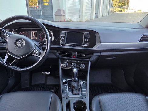 Used 2019 Volkswagen Jetta R-Line FWD image 19