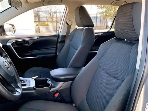 Certified 2025 Toyota RAV4 LE image 9