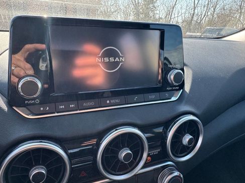 Used 2024 Nissan Sentra S image 11