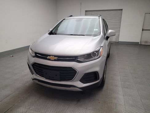 Used 2022 Chevrolet Trax LT FWD image 15