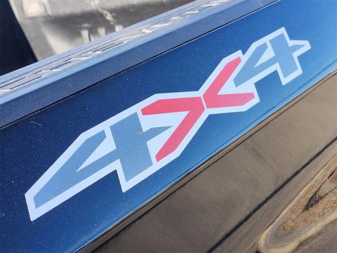 Used 2022 Chevrolet Silverado 1500 LT image 10