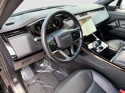 Used 2025 Land Rover Range Rover Sport SE image 26