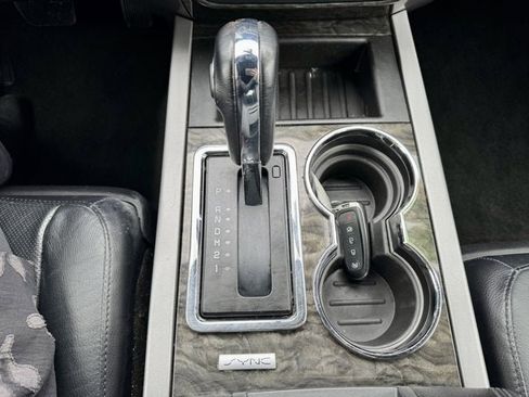 Used 2017 Ford Expedition Limited image 18