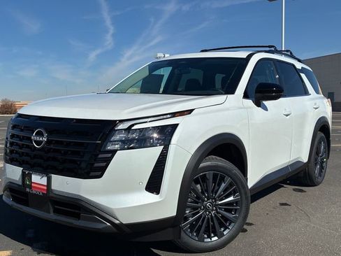 New 2026 Nissan Pathfinder SL image 9