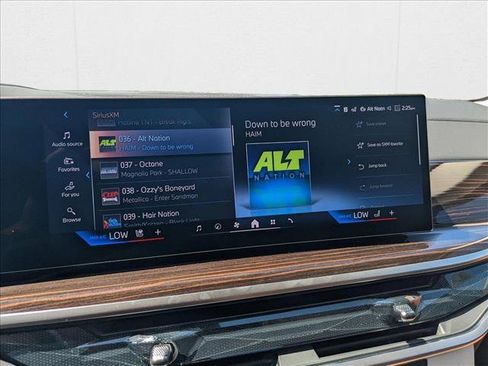 Used 2026 BMW X7 xDrive40i w/ Premium Package image 12