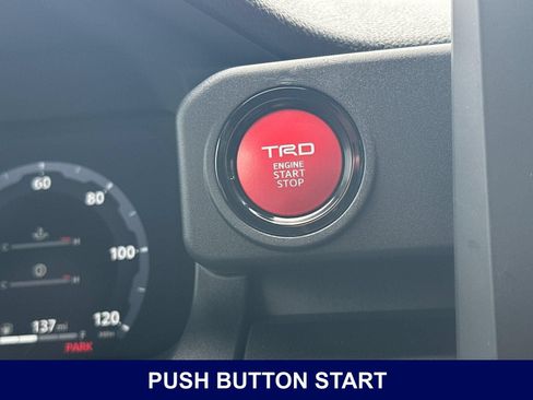 Used 2025 Toyota 4Runner TRD Off-Road AWD/4WD image 28