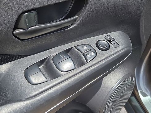 Used 2024 Nissan Kicks S FWD image 20