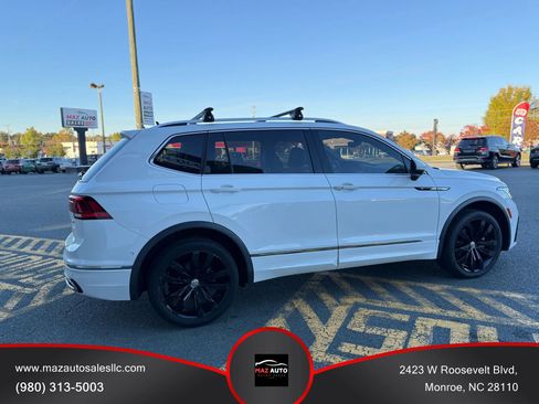 Used 2022 Volkswagen Tiguan SEL R-Line image 4