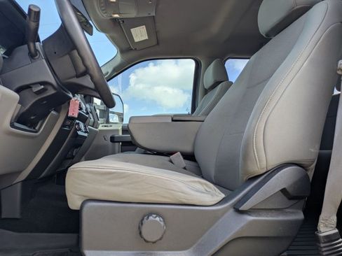 Used 2019 Ford F250 XL w/ STX Appearance Package AWD/4WD image 15
