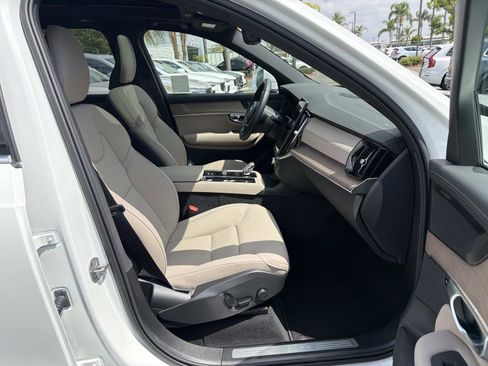 Used 2026 Volvo XC90 B6 Plus w/ Protection Package Premier AWD/4WD image 26