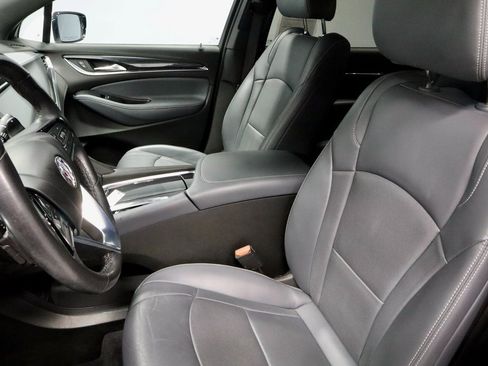 Used 2024 Buick Enclave Premium image 27