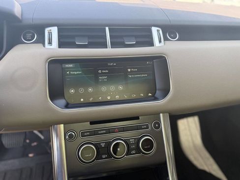 Used 2017 Land Rover Range Rover Sport SE image 20