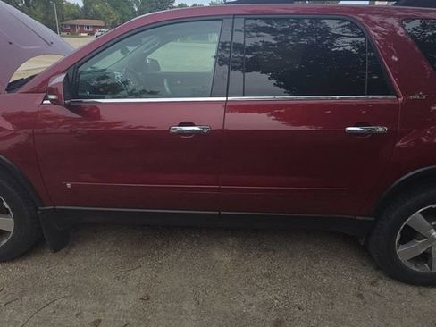 Used 2009 GMC Acadia SLT w/ Technology Package AWD/4WD image 3
