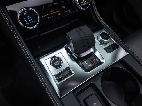 New 2024 Jaguar F-PACE R-Dynamic S image 27