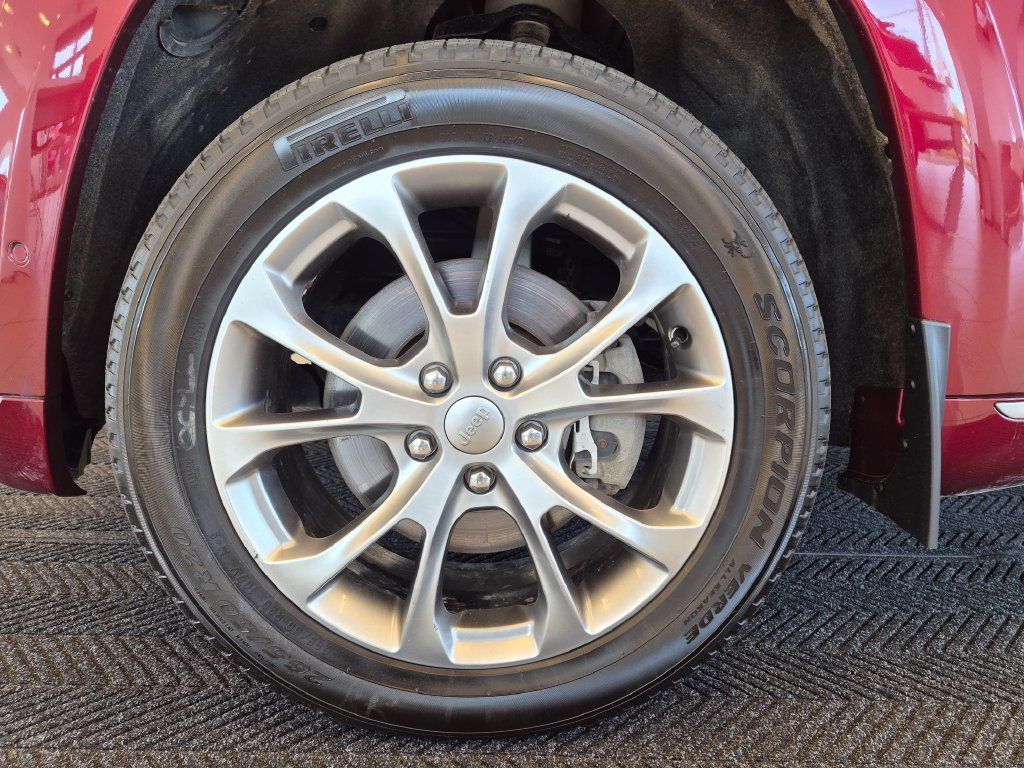 Used 2020 Jeep Grand Cherokee Summit AWD/4WD image 12