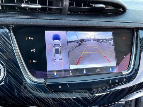 Used 2024 Cadillac XT6 Premium Luxury w/ Technology Package image 11