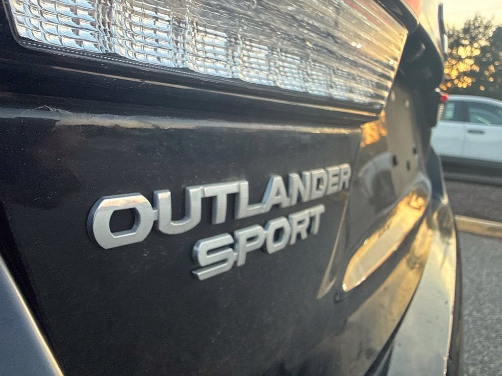 Used 2023 Mitsubishi Outlander Sport ES AWD/4WD image 15