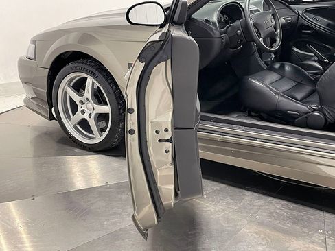 Used 2001 Ford Mustang GT image 43