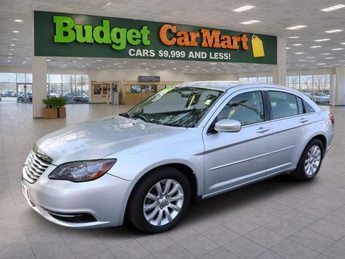 Used 2011 Chrysler 200 Touring image 1